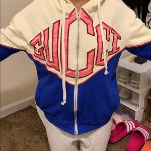 Woman’s Gucci zipper sweatshirt